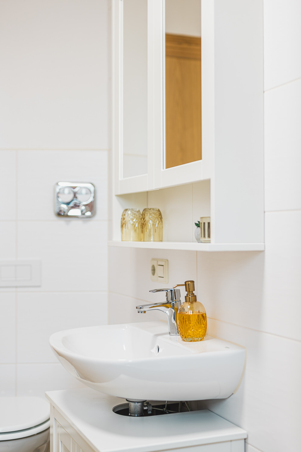 Badezimmer mit Waschtisch